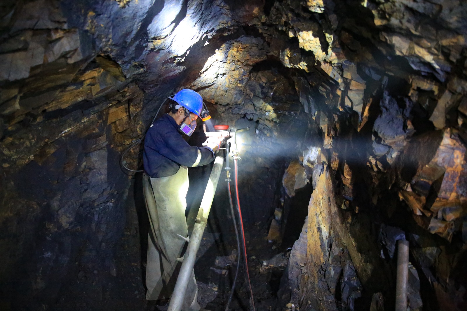 MINEM informa a mineros en proceso de formalización que el trámite ante SUCAMEC se habilitará una vez culminada la transferencia documental