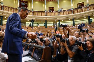 El Gobierno mantendrá su agenda pese al freno sistemático de Junts y Podemos | España